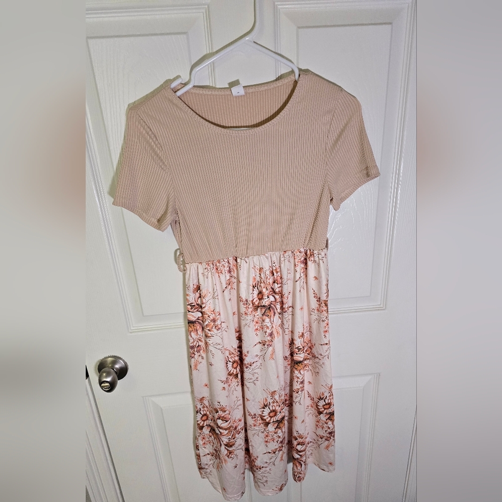 Shein Girls NWOT Tan Floral Casual Knee Length Dress Large